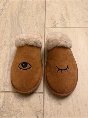 Soludos Cozy Tan Faux-Shearling Slippers with Eye Embroidery